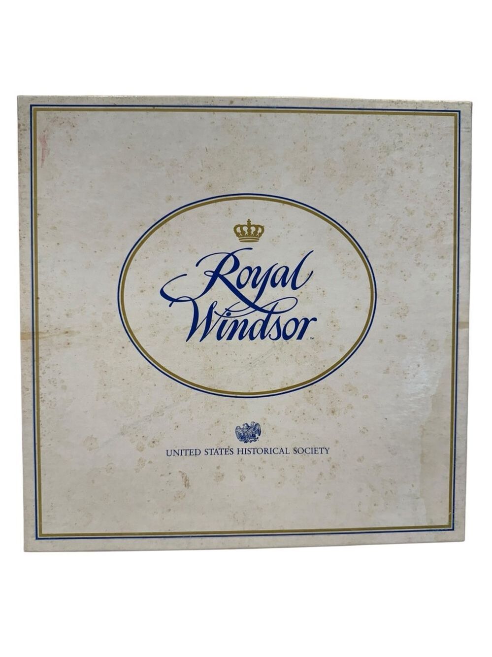 Vintage Royal Windsor Christmas Carol Plate, Chestnuts Roasting on an Open Fire - Picture 4 of 5